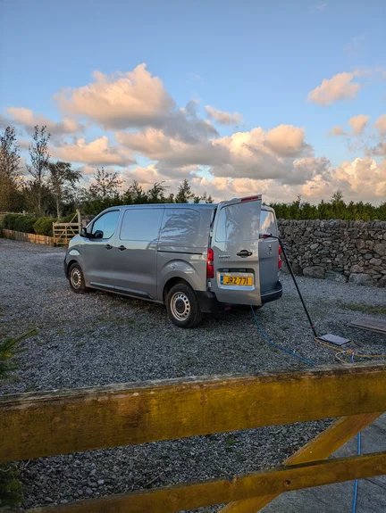 Window Cleaning Rhoscefinhir