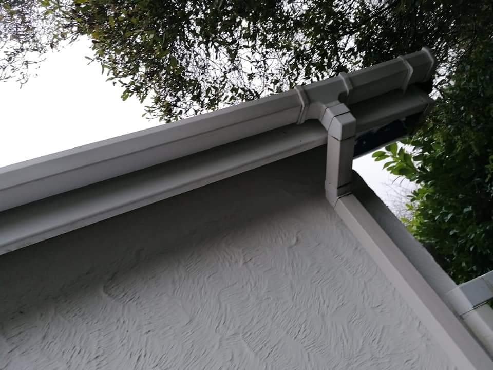 Skyvac gutter clean, Inc Fascias, soffits Beaumaris Isle of Anglesey